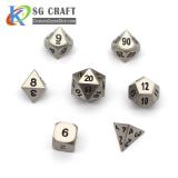 Pearl Silver Metal Dice